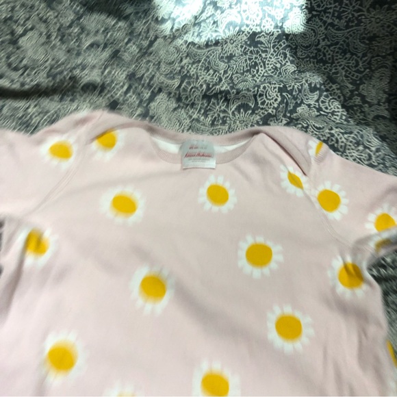 Hanna Andersson light pink daisies romper onesie 3T - Picture 2 of 4